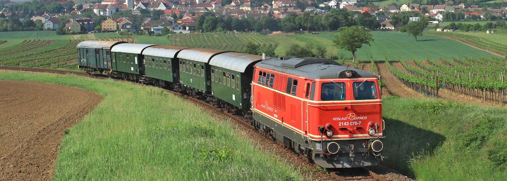 Reblaus Express - Die schönste Verbindung zwischen Wein- und Waldviertel, © NB/Minibauer