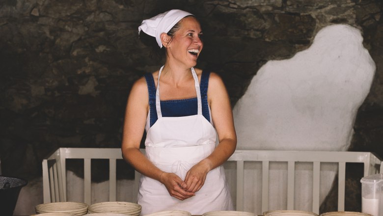 Brot backen, © Niederösterreich Werbung / Mara Hohla
